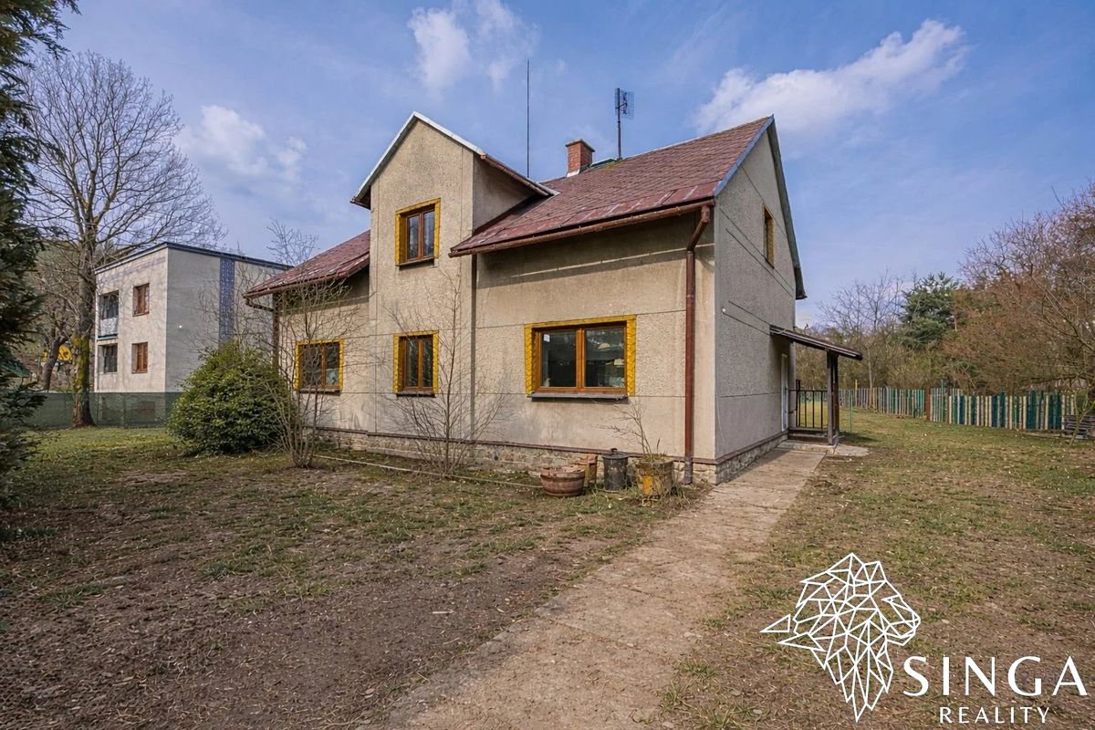 Prodej rodinného domu 137 m², pozemek 1349 m² – fotografie 2