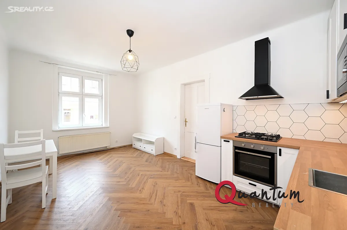 Pronájem bytu 2+kk 48 m², Praha