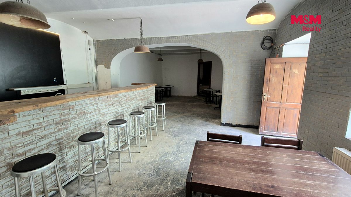 Pronájem obchodního prostoru 157 m² – fotografie 2