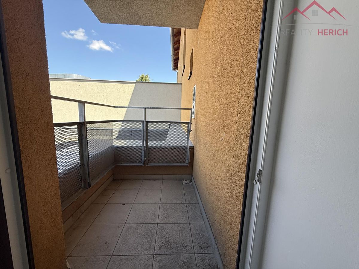 Pronájem bytu 1+kk 43 m² – fotografie 5