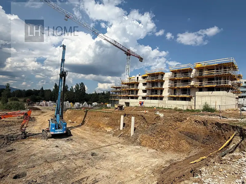 Prodej bytu 2+kk 65 m², Karlovy Vary – náhled fotky 2