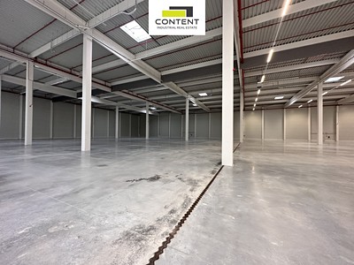 Pronájem komerčního prostoru, 3 496 m² (3 z 12)