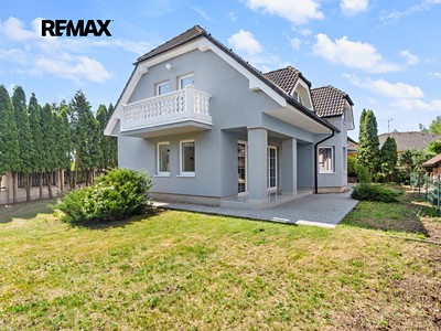 Prodej  rodinného domu 253 m², pozemek 754 m²