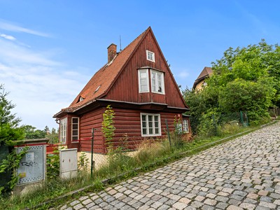 Prodej  rodinného domu 174 m², pozemek 2 048 m²