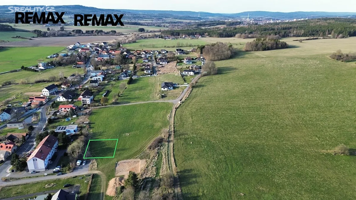 Prodej stavebního pozemku 1215 m² - Widok 2