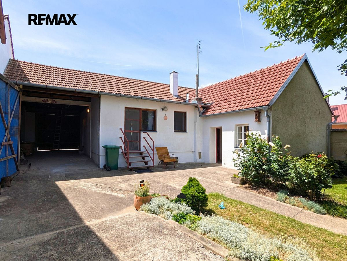 Prodej rodinného domu 93 m², pozemek 1198 m² – fotografie 2