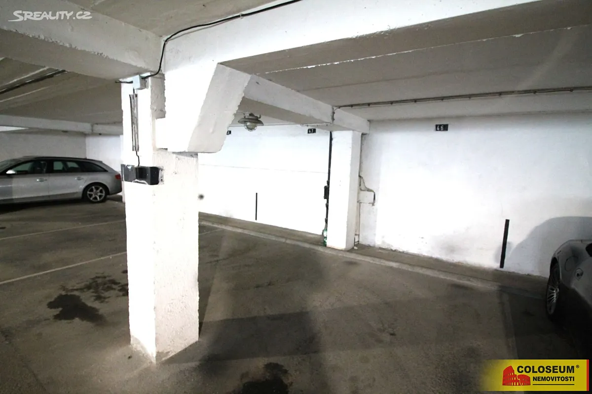Prodej garážového stání 20 m² – pohled 4