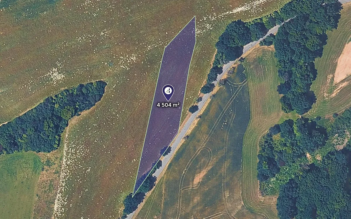 Prodej pole 4504 m²