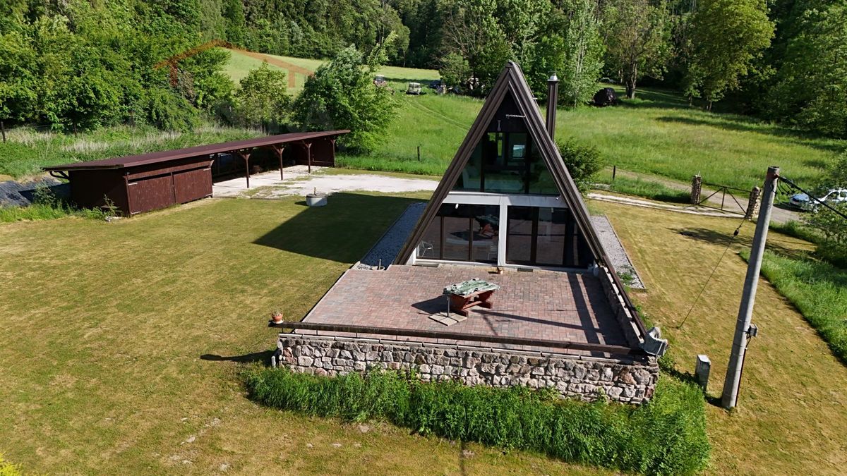 Prodej rodinného domu 111 m², pozemek 2537 m²