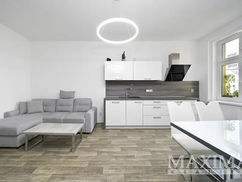 Prodej bytu 3+kk 74 m², Plzeň – náhled fotky 1