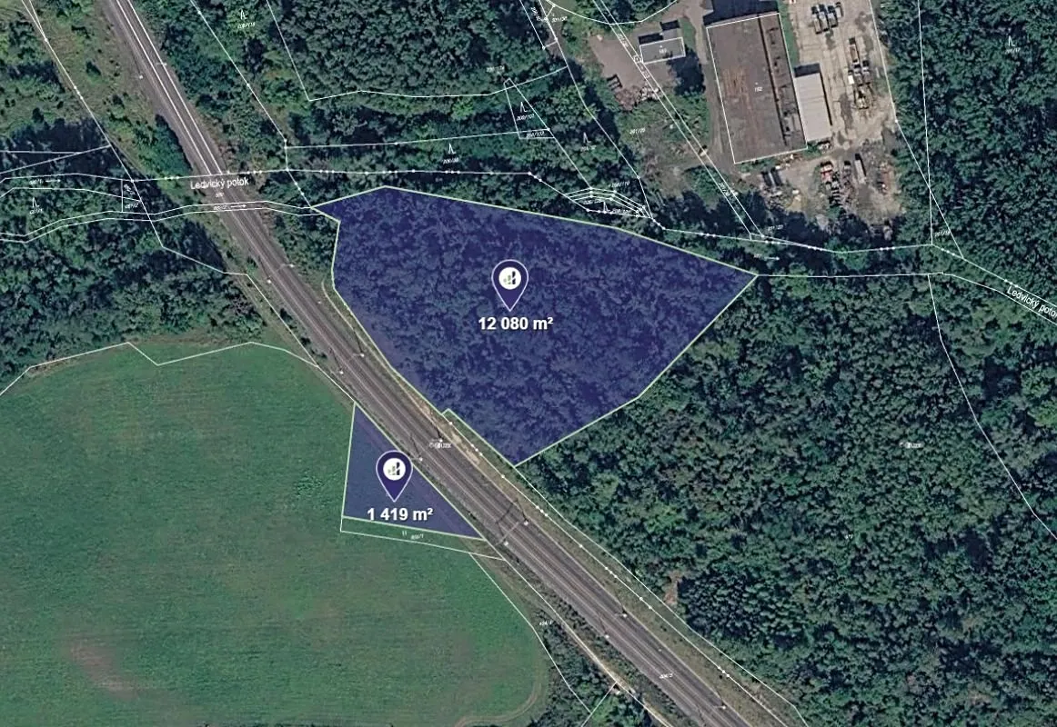 Prodej pozemku 13499 m²