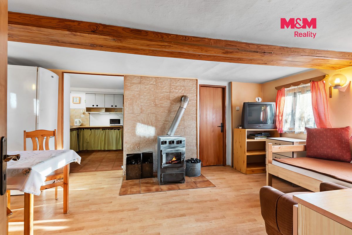 Prodej rodinného domu 65 m², pozemek 530 m² – fotografie 2