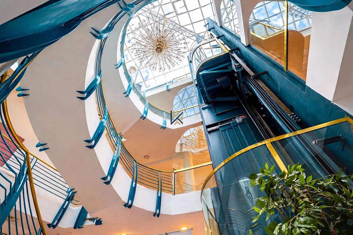 Pronájem kanceláře 3300 m² – fotografie 3