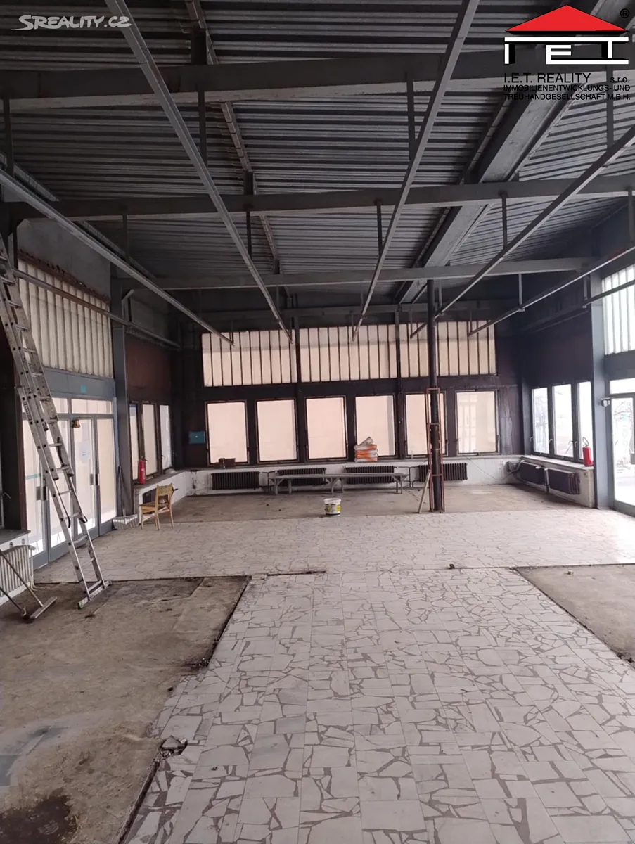 Pronájem kanceláře 140 m² - Więcej