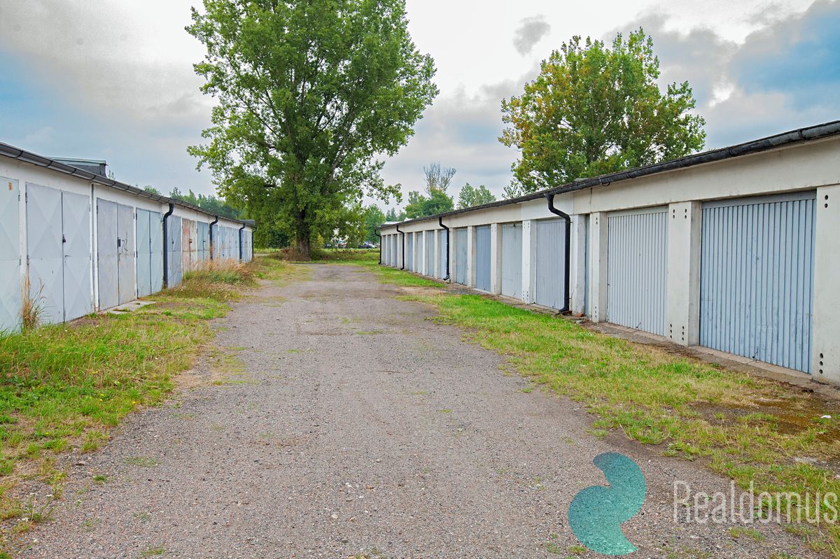 Prodej garáže 19 m² – fotografie 3