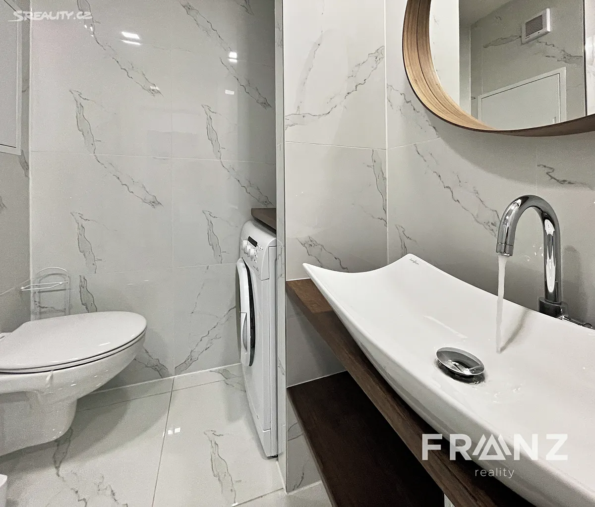 Pronájem bytu 1+1 39 m² - Widok 4