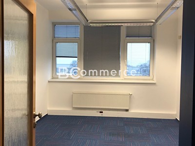 Pronájem kanceláře 135 m²