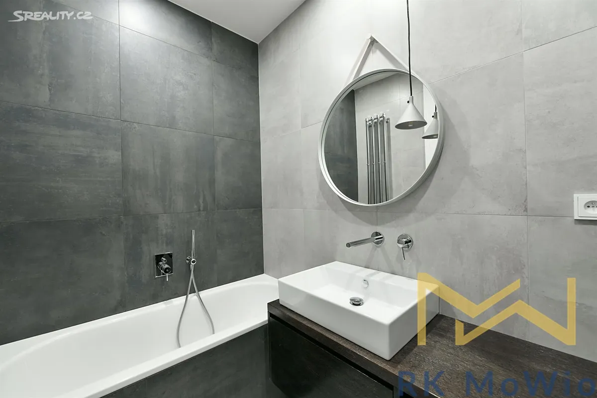 Pronájem bytu 4+kk 107 m² – pohled 4