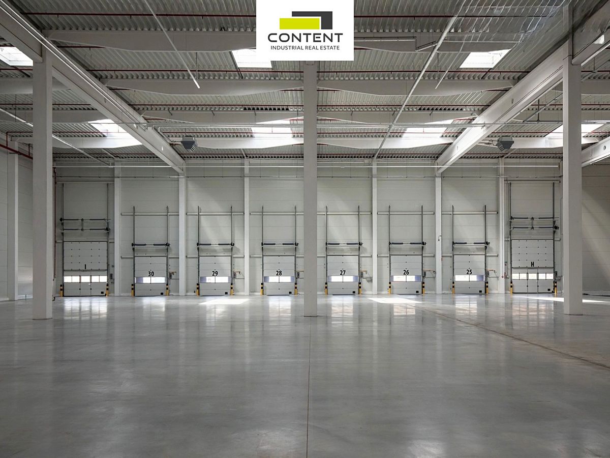 Pronájem skladového prostoru 5716 m² – fotografie 2