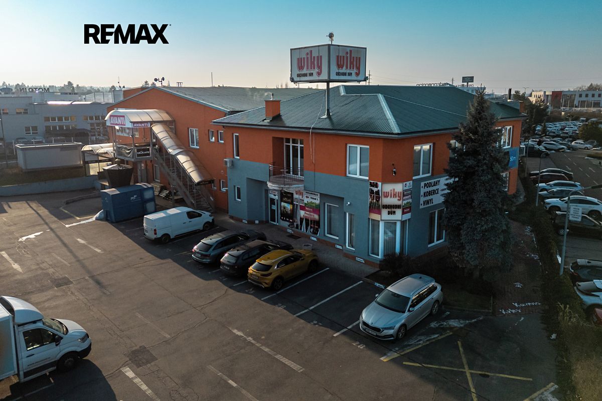 Pronájem obchodního prostoru 1088 m²