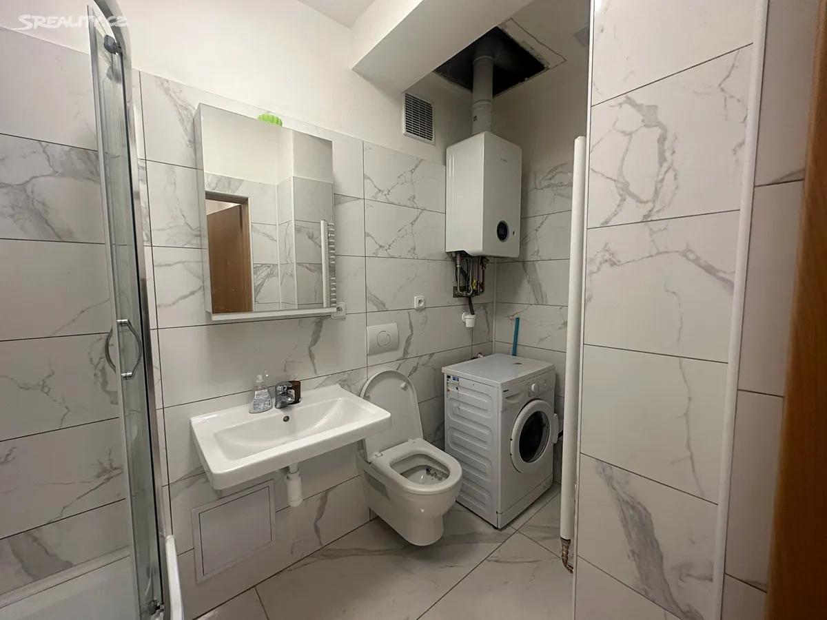 Pronájem bytu 2+kk 45 m² – další