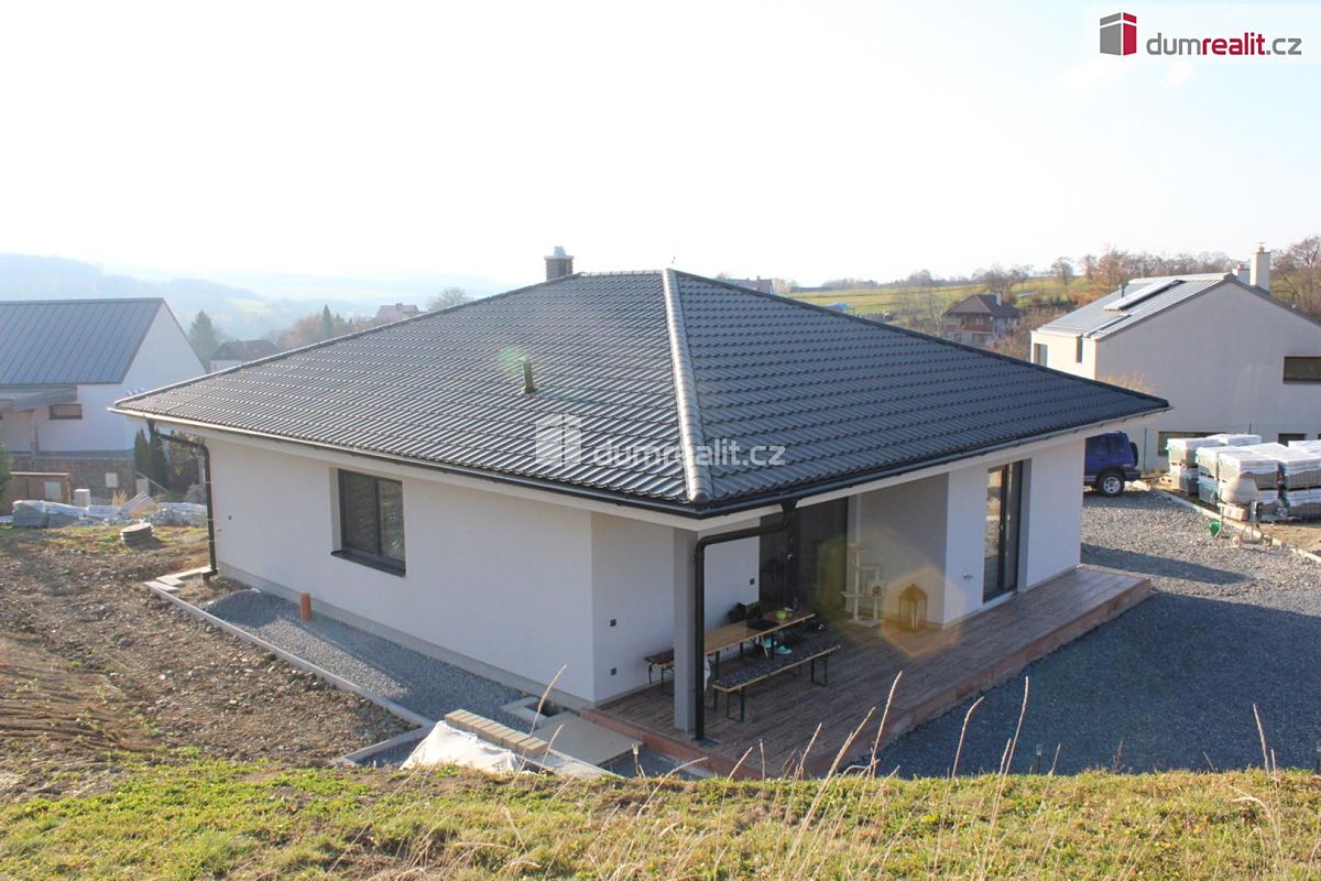 Prodej rodinného domu 115 m², pozemek 1190 m² – fotografie 3