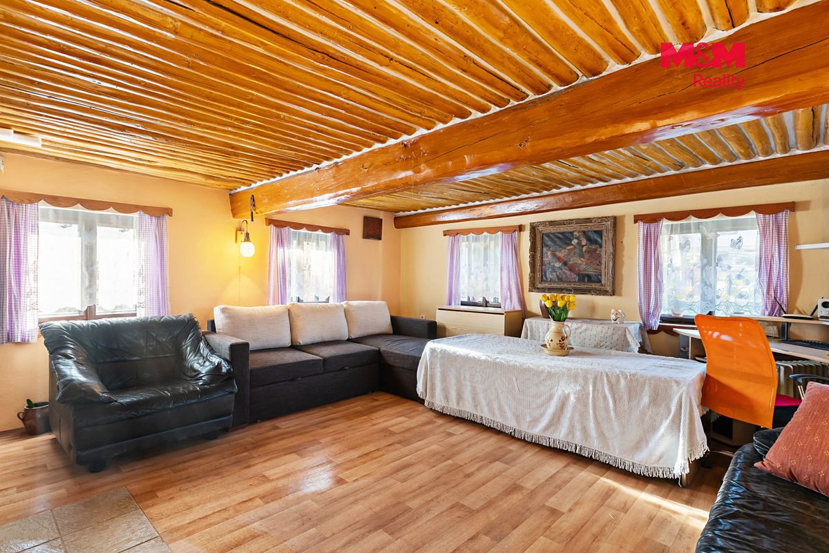 Prodej rodinného domu 65 m², pozemek 530 m² – fotografie 3
