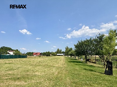 Prodej  stavebního pozemku 1 272 m²