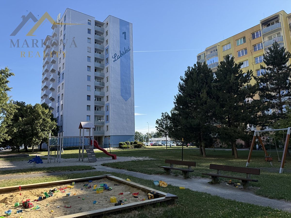 Pronájem bytu 3+1 77 m²