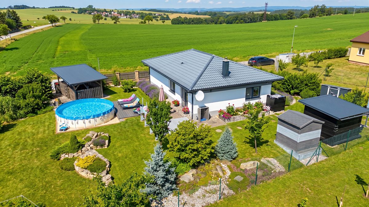 Prodej rodinného domu 101 m², pozemek 913 m²