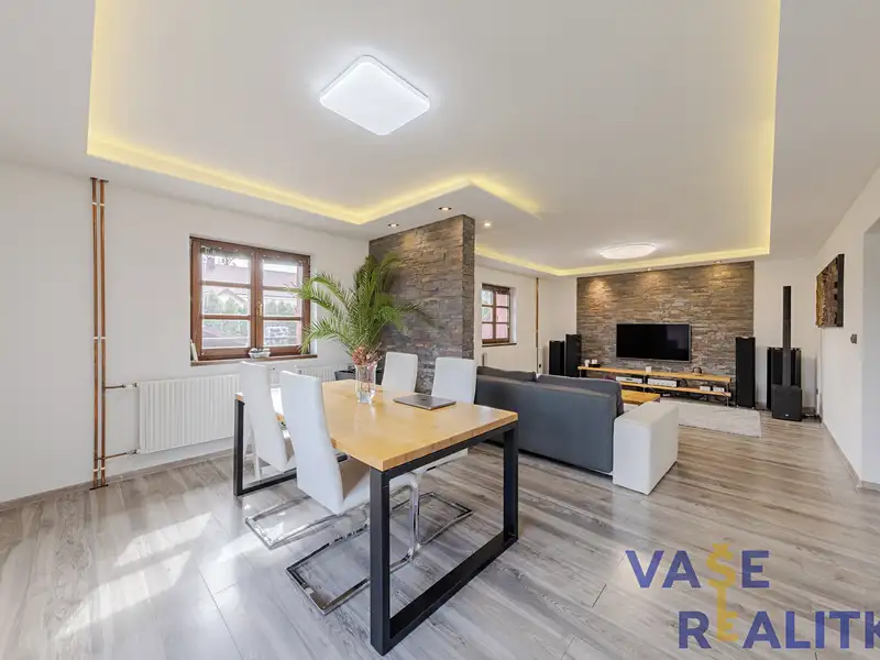 Prodej rodinného domu 200 m², pozemek 525 m², Jeseník nad Odrou – náhled fotky 2