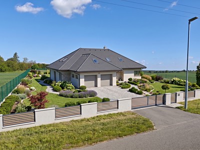 Prodej  stavebního pozemku 1 278 m²