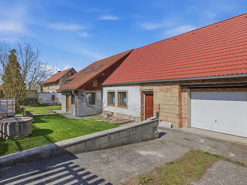 Prodej rodinného domu 183 m², pozemek 942 m², Svojetín – náhled fotky 3