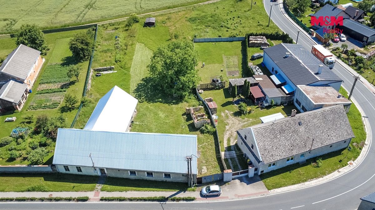 Prodej rodinného domu 200 m², pozemek 4395 m² – fotografie 2