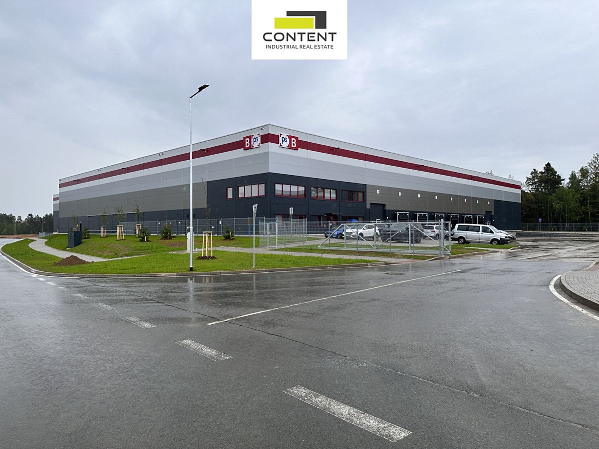Pronájem skladového prostoru 3496 m² – fotografie 2