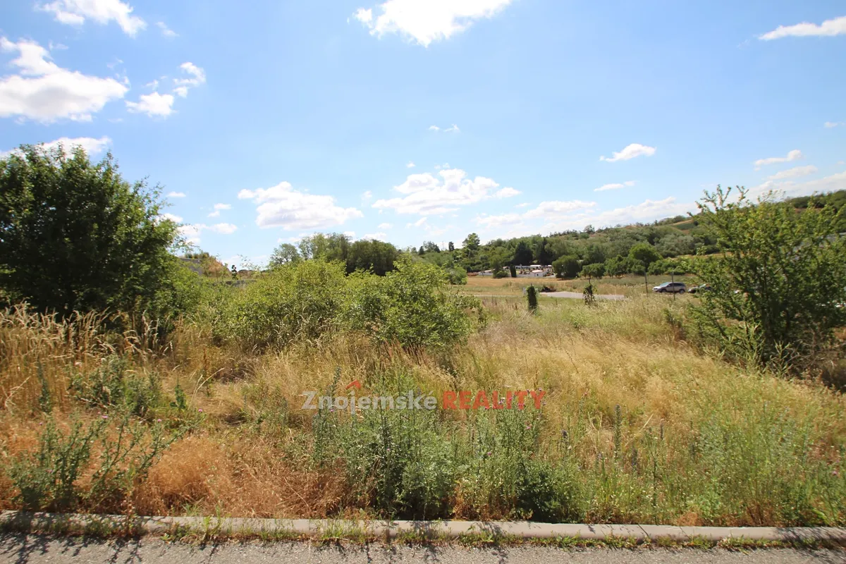 Prodej stavebního pozemku 2679 m²