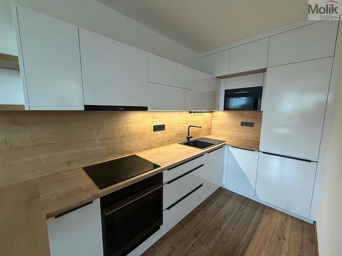 Pronájem bytu 2+kk 40 m²