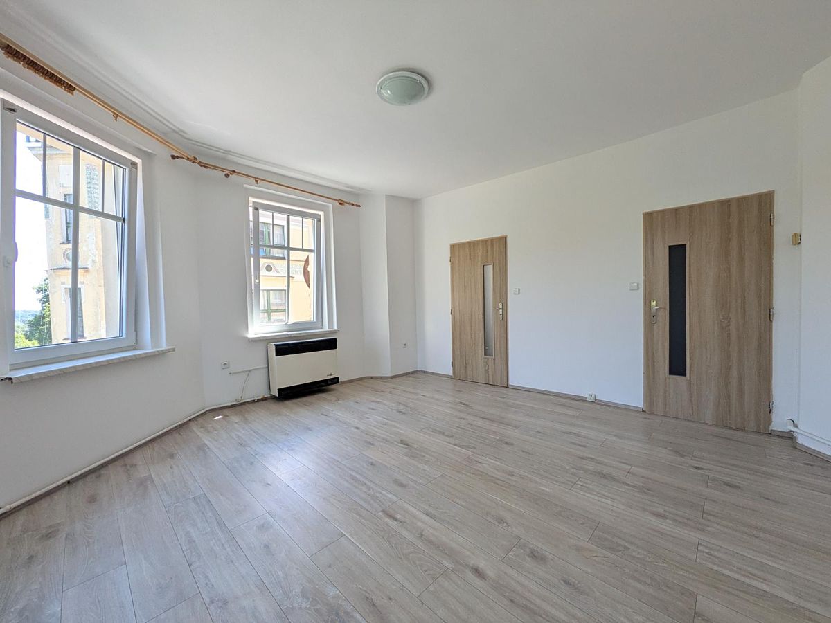 Pronájem bytu 1+1 35 m² – fotografie 4