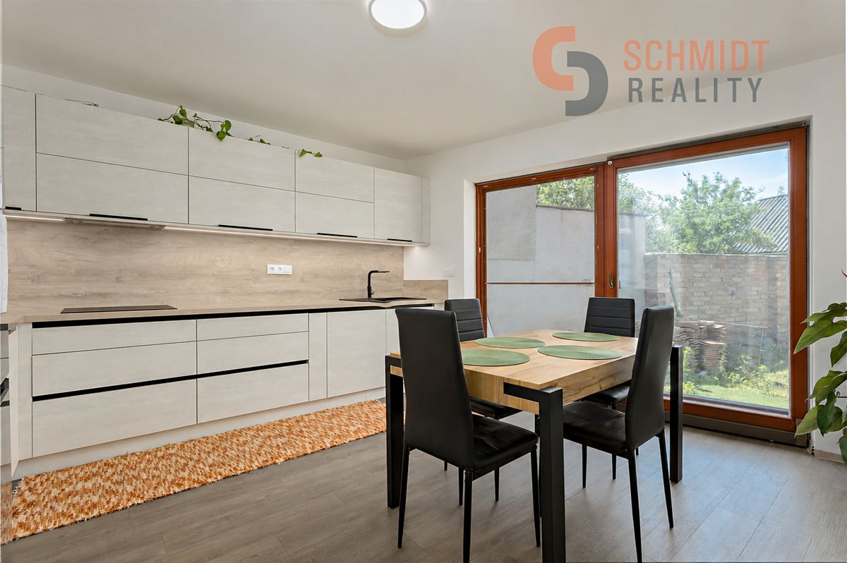Prodej rodinného domu 190 m², pozemek 1740 m²