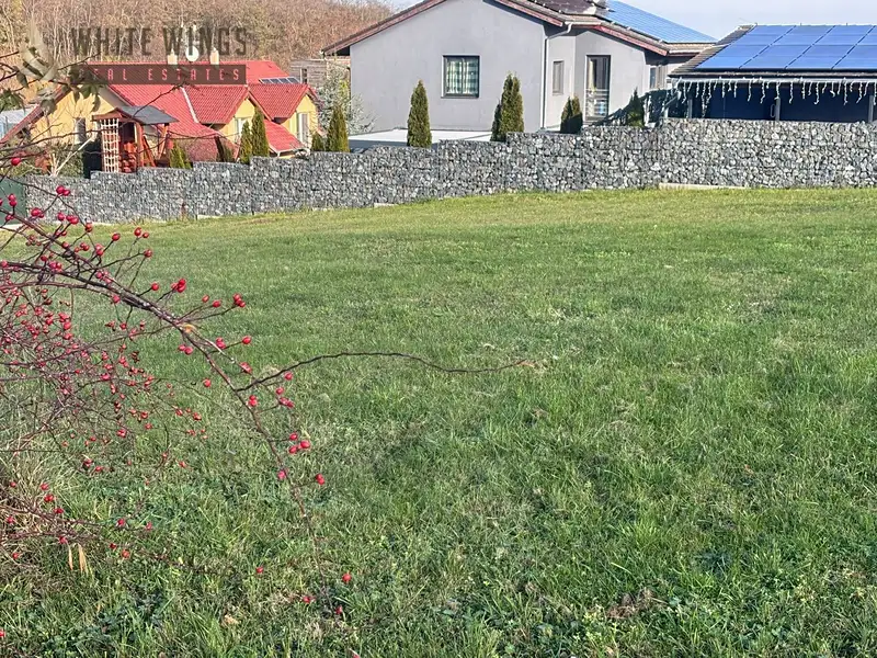Prodej stavebního pozemku 991 m², Odolena Voda – náhled fotky 2
