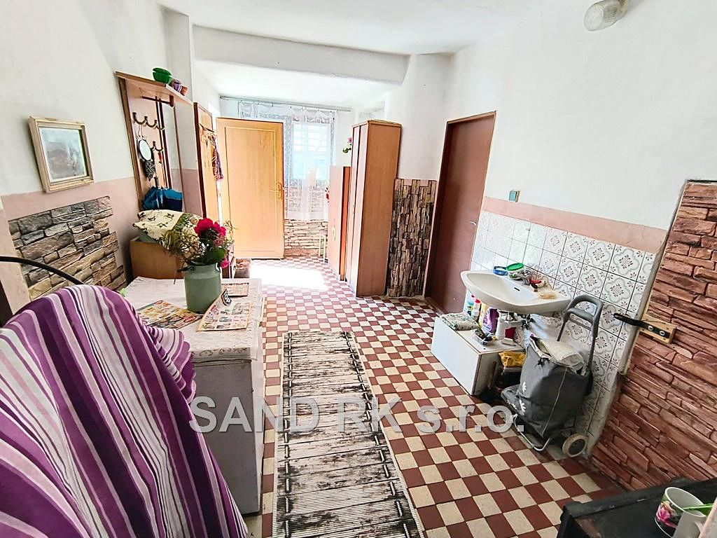 Prodej rodinného domu 145 m², pozemek 972 m² – fotografie 5