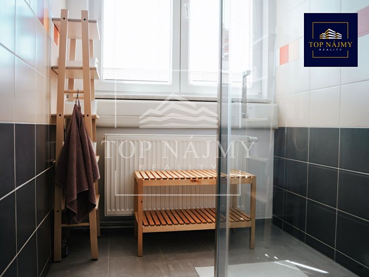 Комерційне приміщення в оренду, 632 м² (5 з 16)