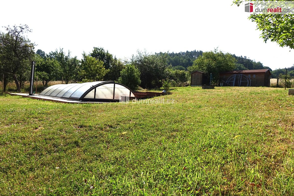 Prodej vily 300 m², pozemek 1427 m² – fotografie 2