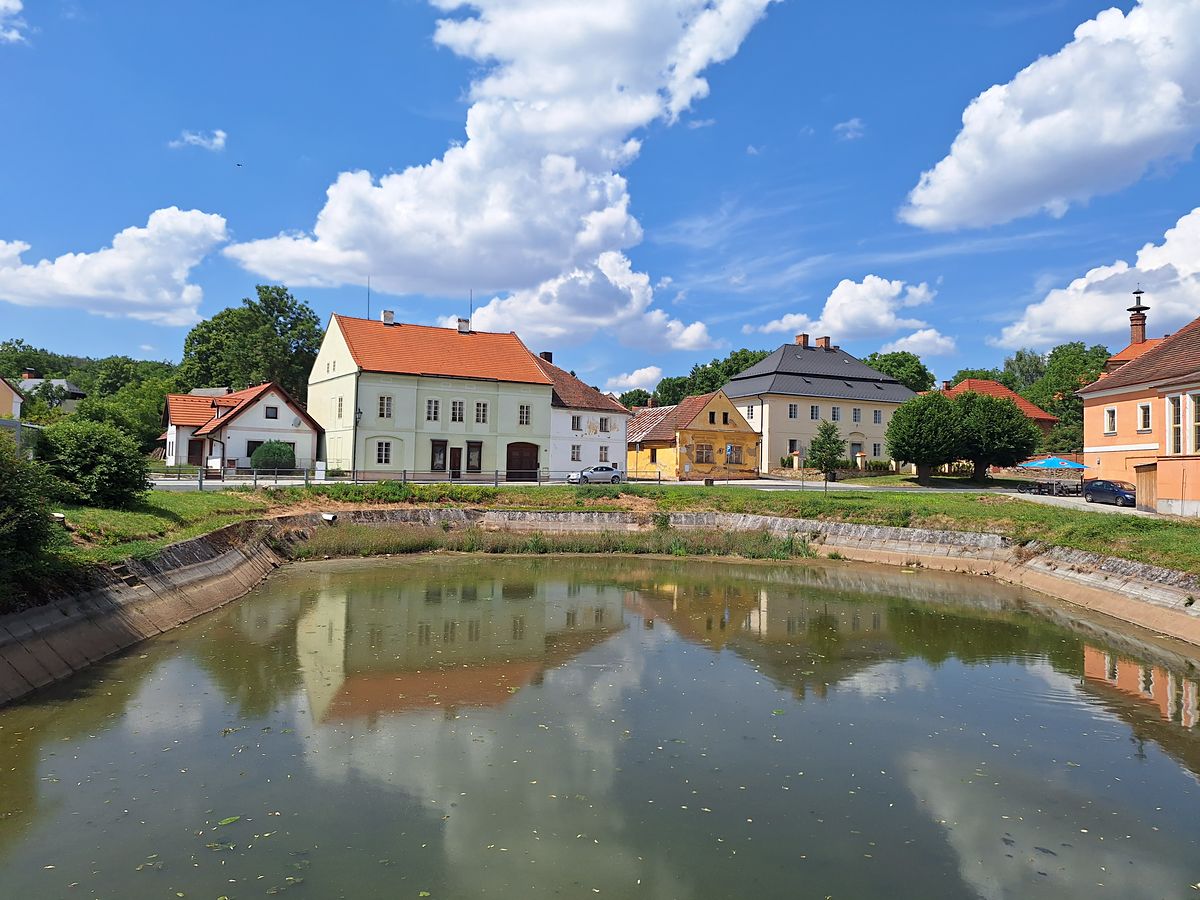 Prodej zemědělské usedlosti 400 m², pozemek 1732 m² – fotografie 2