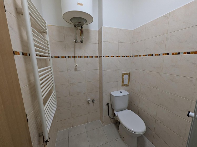 Квартира 2+kk в оренду, 36 м² (6 з 7)