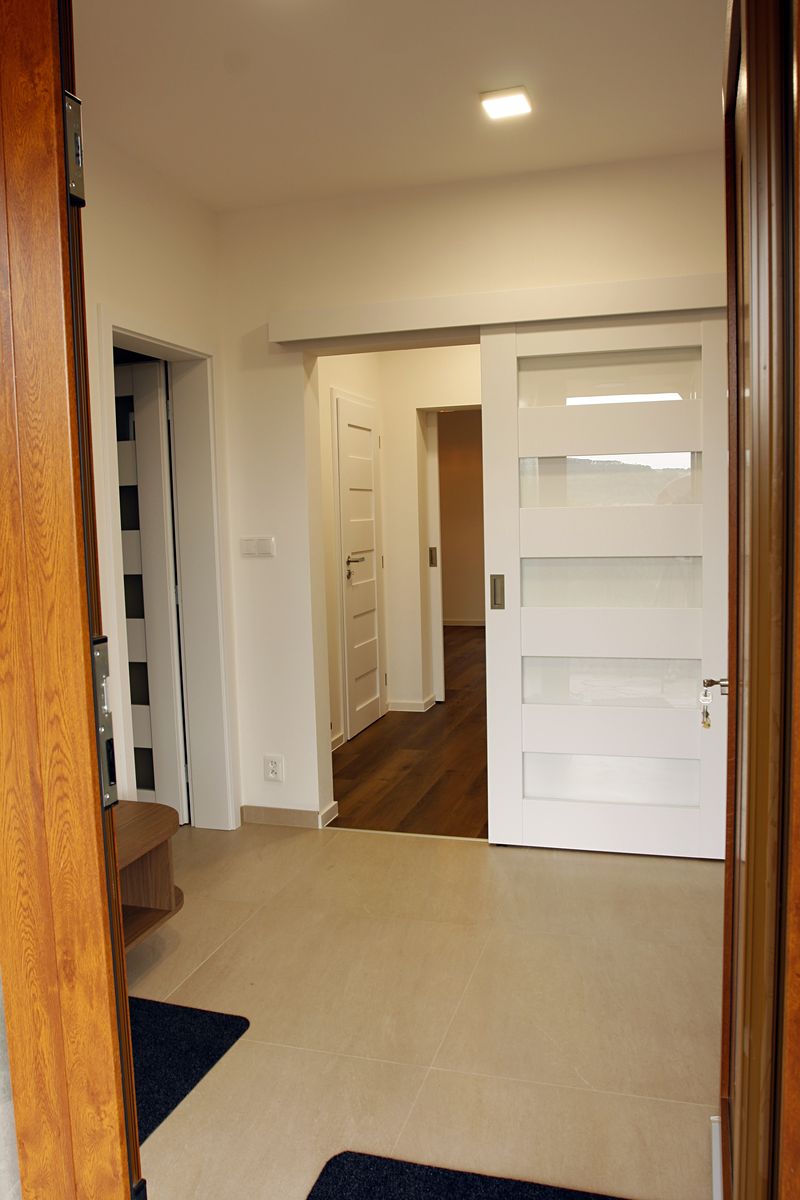 Pronájem rodinného domu 140 m², pozemek 450 m² – fotografie 4