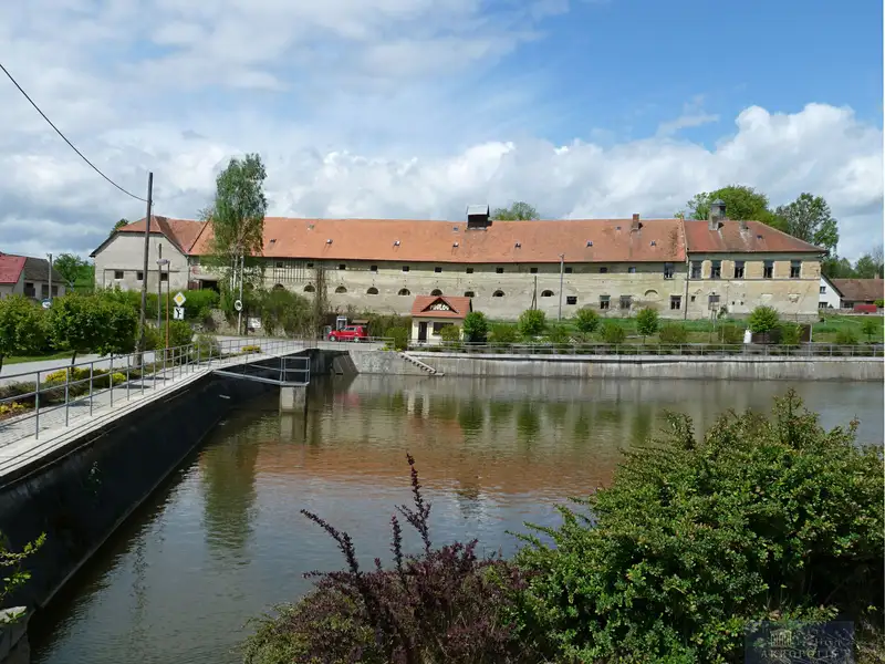 Prodej zemědělského objektu 2020000 m², Pavlov – náhled fotky 1