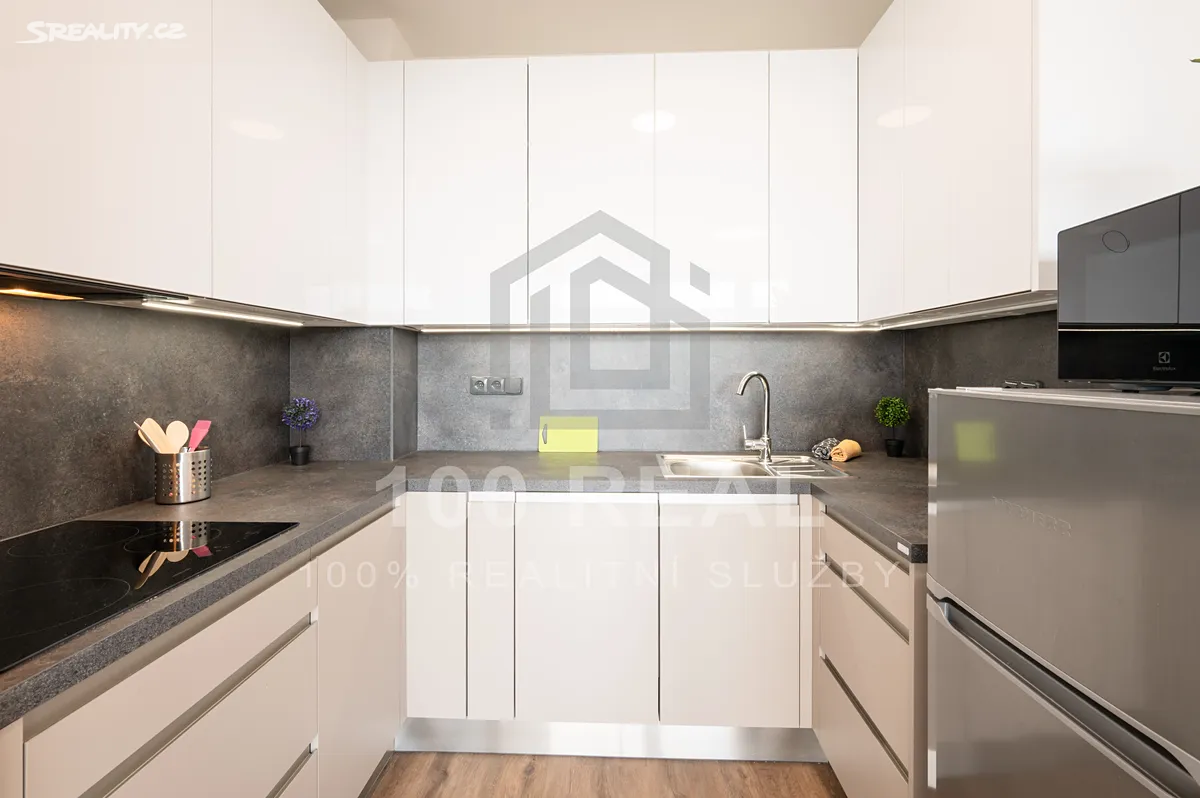Pronájem bytu 2+kk 51 m², Pardubice