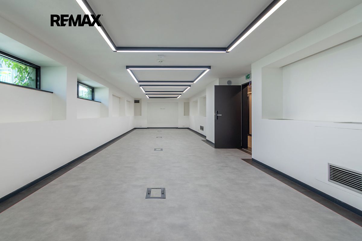 Pronájem obchodního prostoru 198 m² – fotografie 2