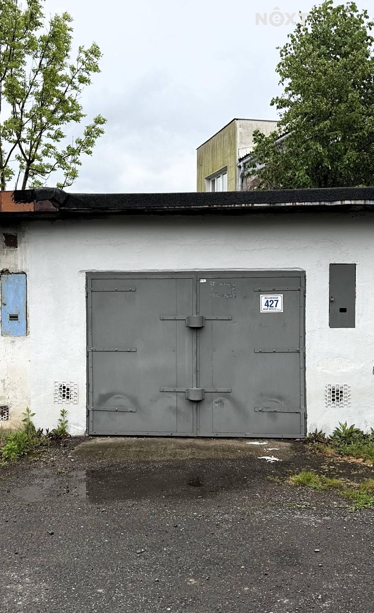 Pronájem garáže 18 m²
